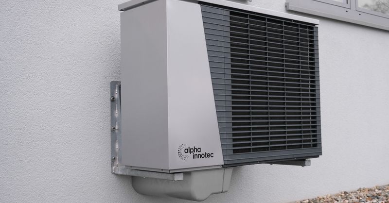 Combien consomme une clim réversible ? Coût en froid l’été et en chaud l’hiver