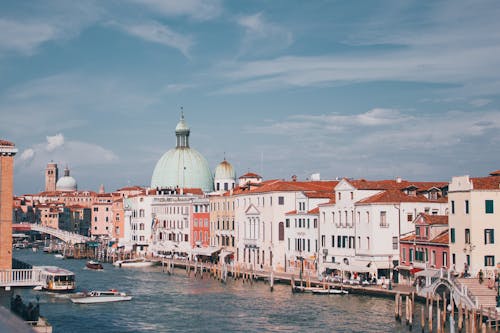 Kostenloses Stock Foto zu canal grande, drohne erschossen, gebäude