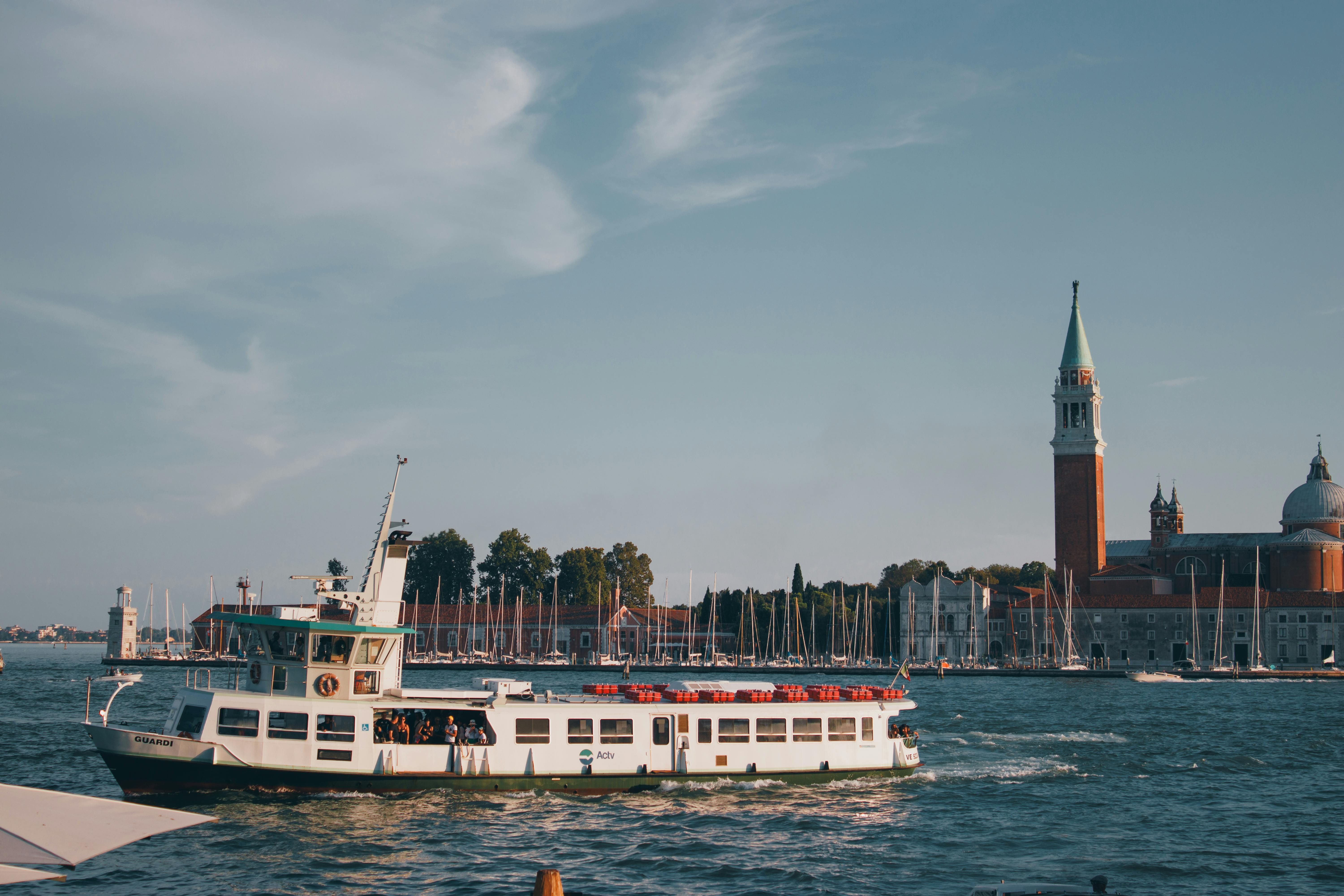 Free boat rides, health camps mark Women’s Day fete — Photo by Ozan Tabakoğlu on Pexels