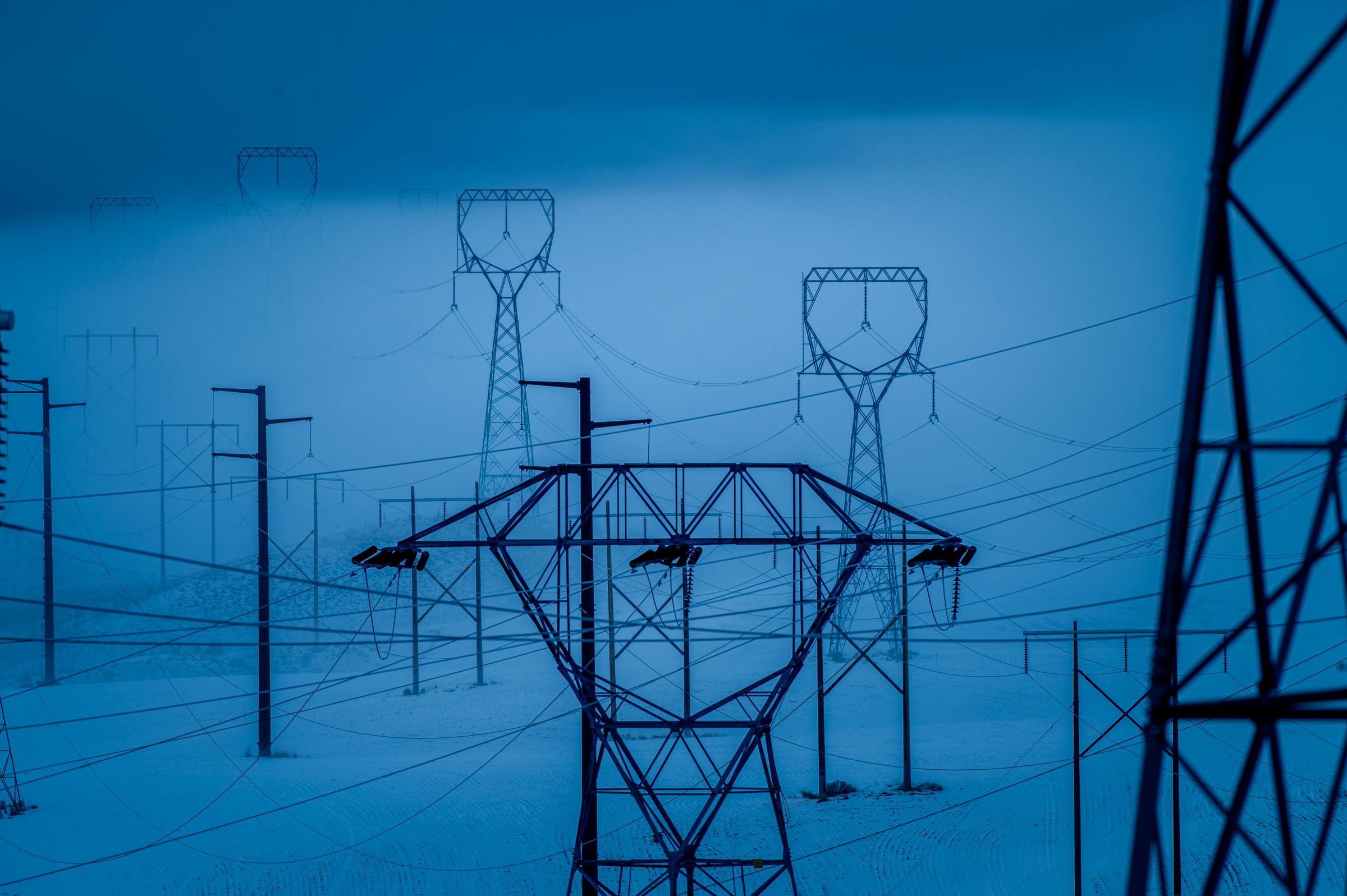 A public transmission database could ease grid bottlenecks