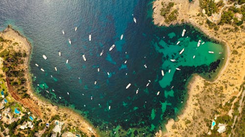 Бесплатное стоковое фото с Аэрофотосъемка, вода, лодка