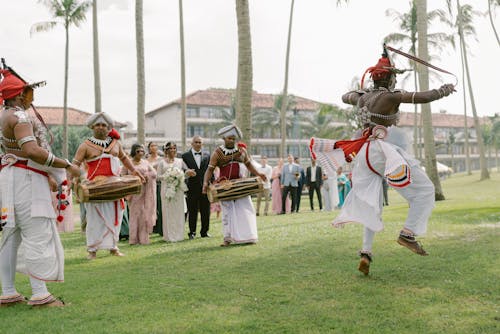 Foto d'estoc gratuïta de ballarins, barrets, bateria