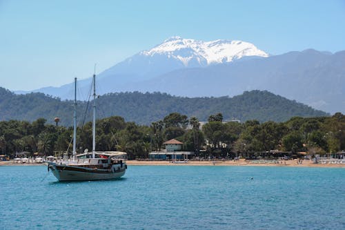 Δωρεάν στοκ φωτογραφιών με ακτή, άμμος, βάρκα