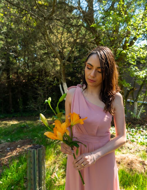 Gratis lagerfoto af blomster, blomsterbuket, buket