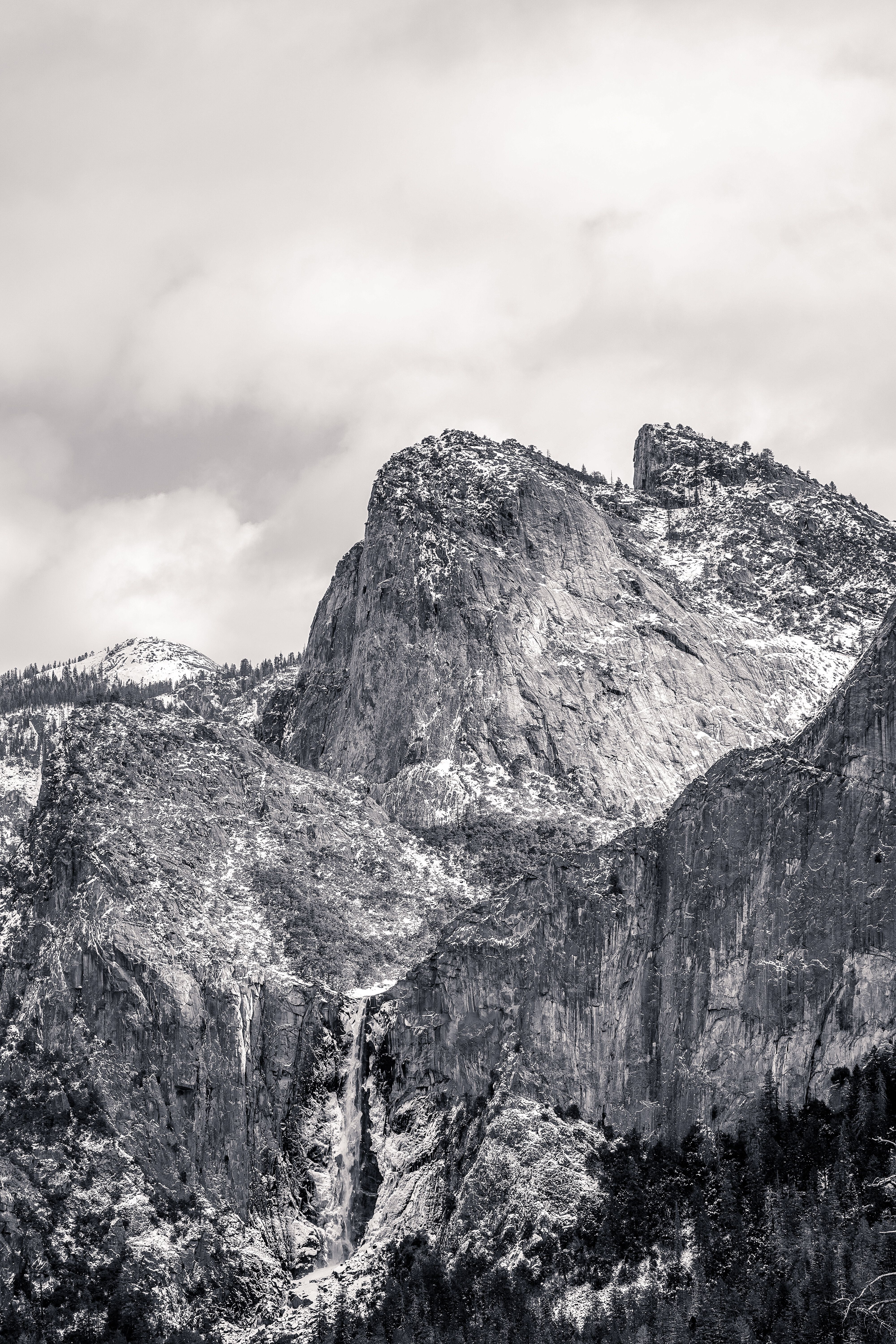 Black and White Landscape with a Mountain Peak · Free Stock Photo
