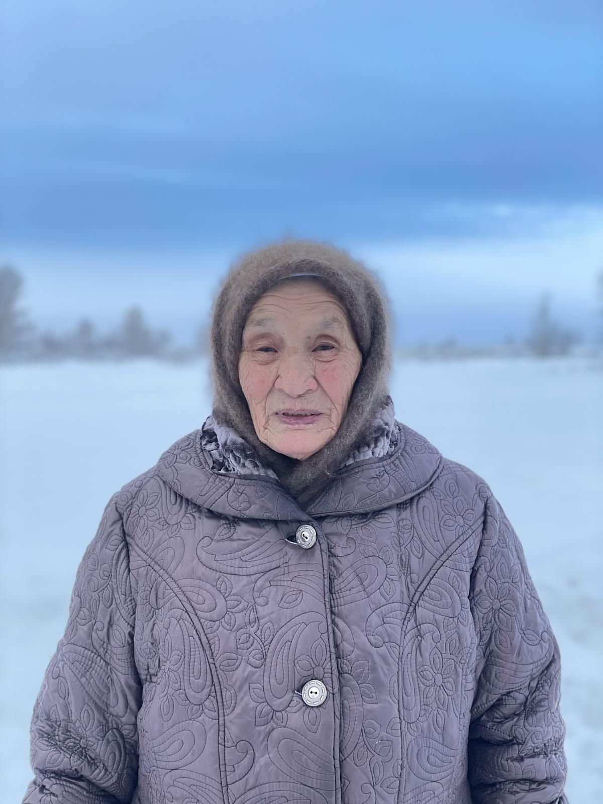 Older Women Solo Photos, Download The BEST Free Older Women Solo Stock