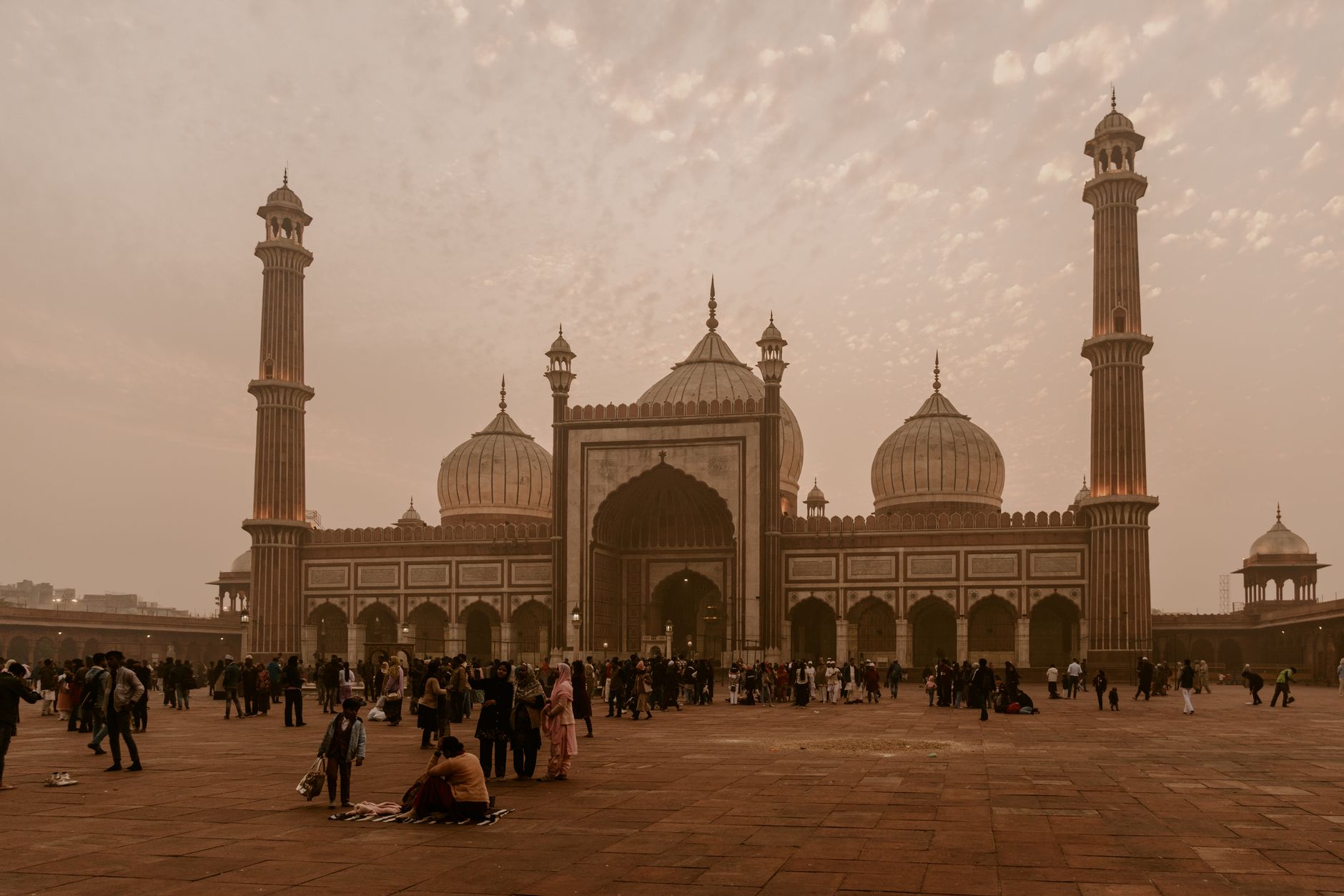 Featured image for the article: MCD removes temporary structures from parks around Delhi’s Jama Masjid