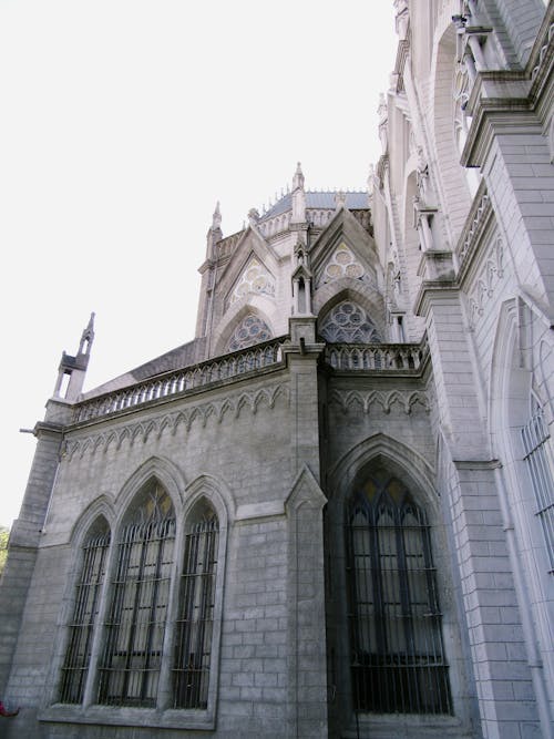 고딕 양식의 건축물, 기독교, 랜드마크의 무료 스톡 사진