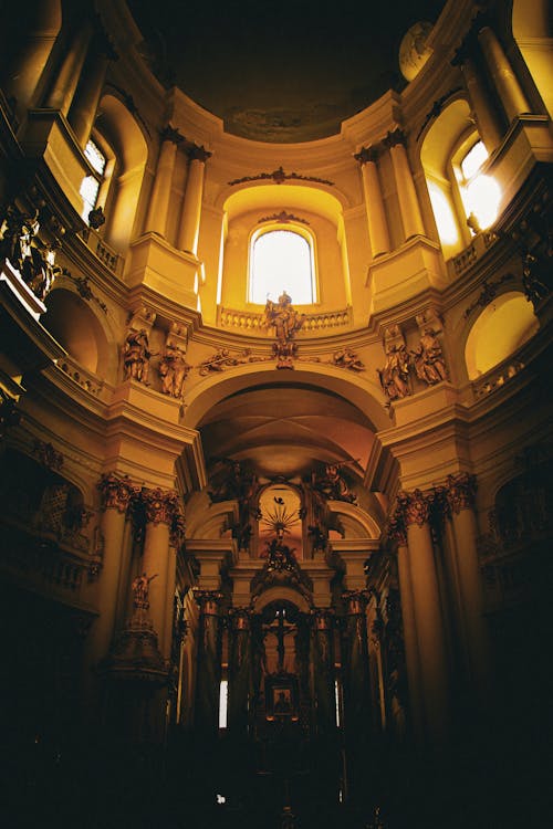 barok mimarisi, cathedral, church içeren Ücretsiz stok fotoğraf