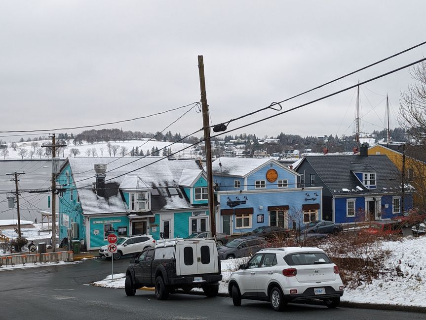 Nova Scotia Village Braces for Pharmacy Closure in Healthcare Desert