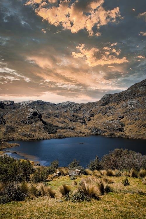 Fotos de stock gratuitas de ecuador, lago, montañas