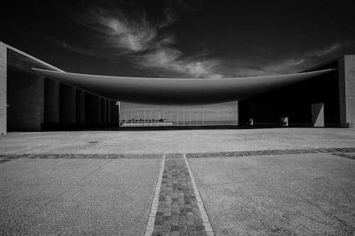 Foto profissional grátis de arquitetura contemporânea, black and white, cidade