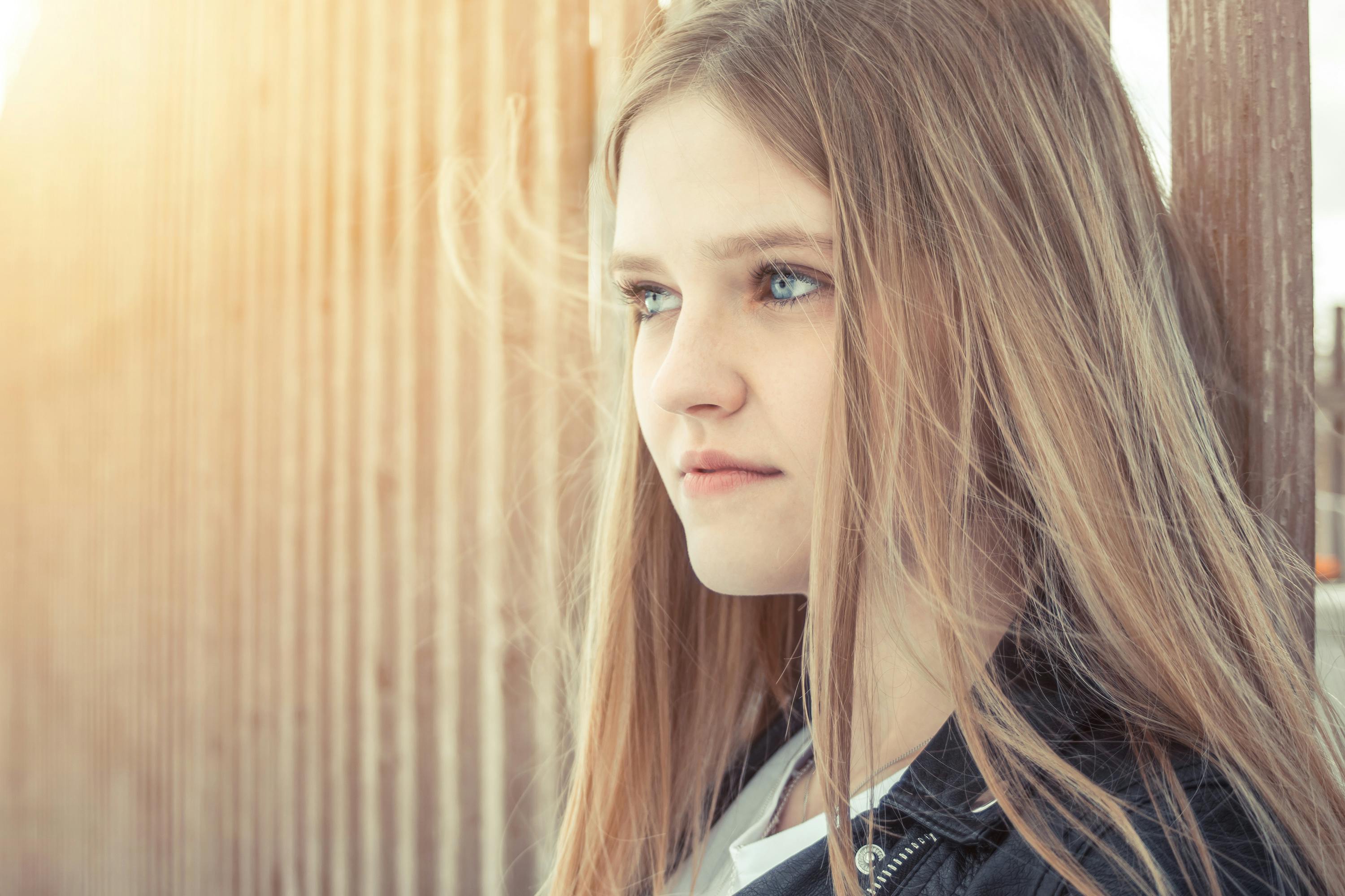 Kostenloses Foto Zum Thema Blaue Augen Blondes Haar Outdoor Fotografie