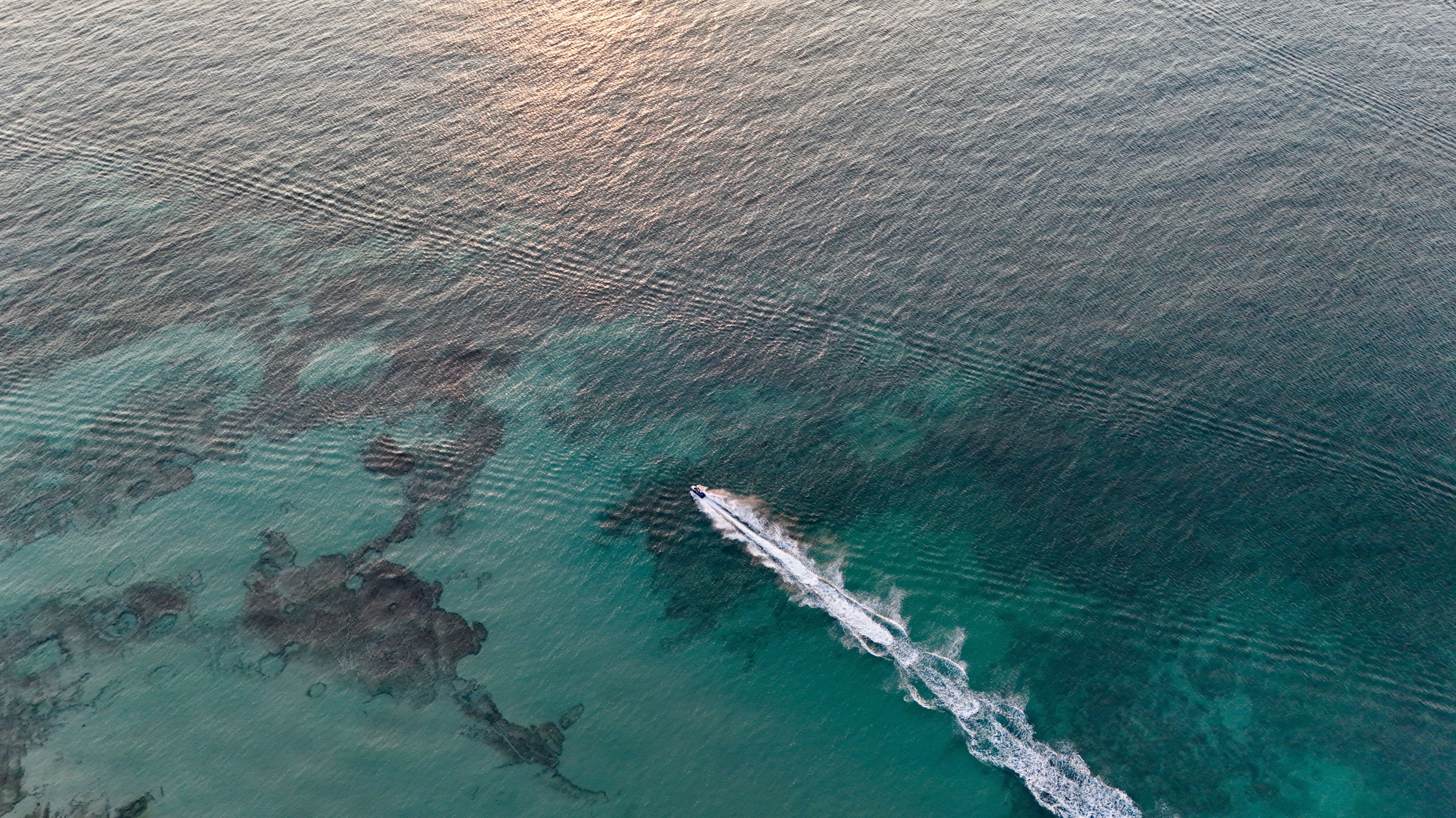 Promoting sustainability in Mallorca: eBoat brings technological innovation, sustainable mobility and renewable energy to lif
