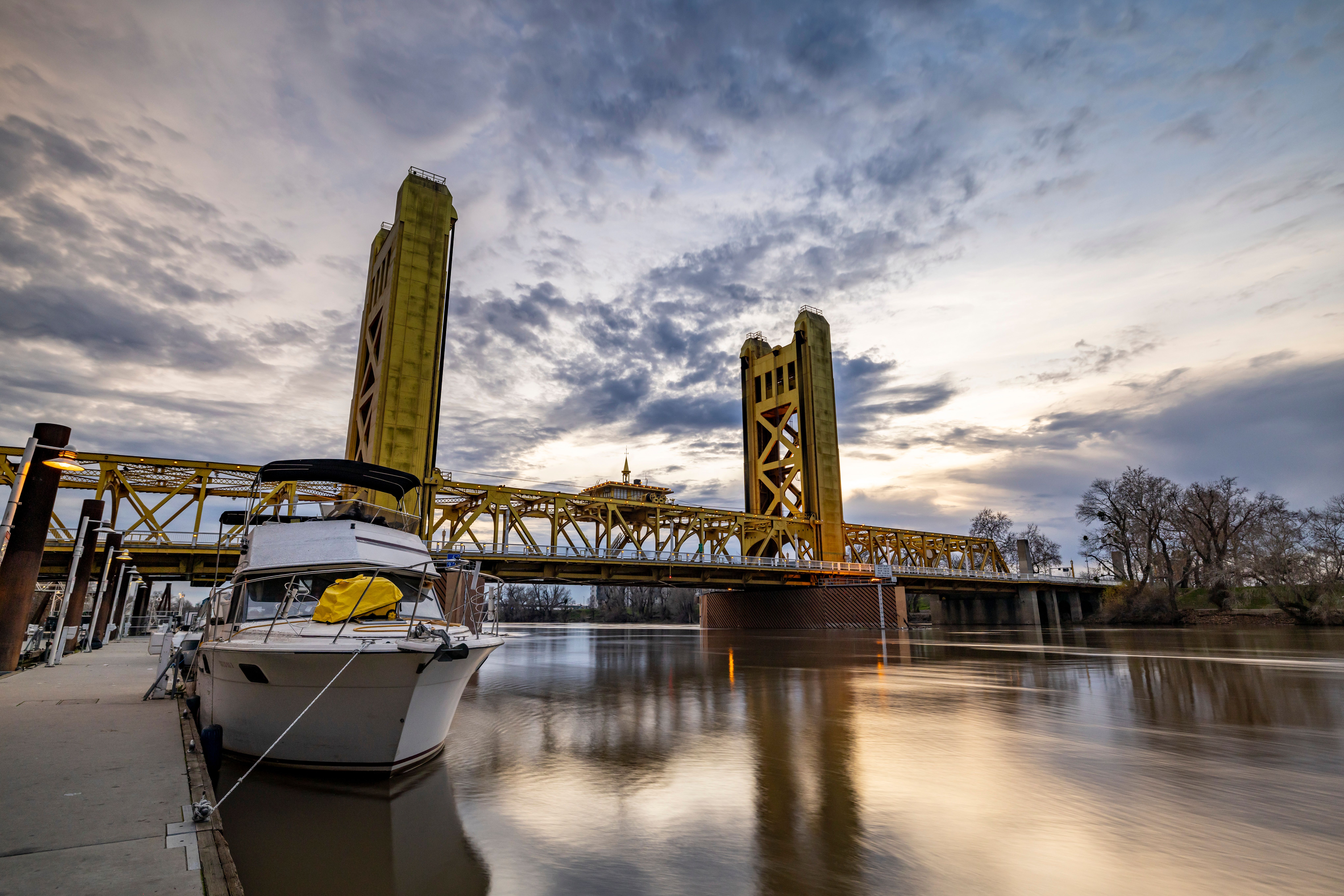 Tower Bridge in West Sacramento in USA · Free Stock Photo
