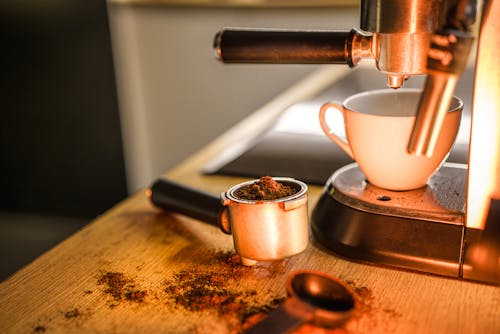 Ilmainen kuvapankkikuva tunnisteilla Espresso, espressokeitin, jauhettu kahvi