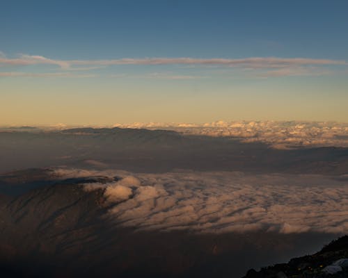 Vista sobre el Volcan de Acatenango, Chimaltenango Guatemala