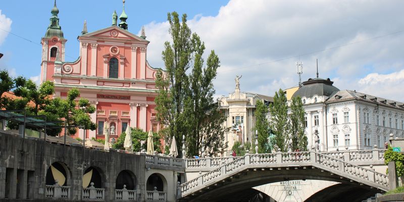 El Triple Puente sobre el río Ljubljanica