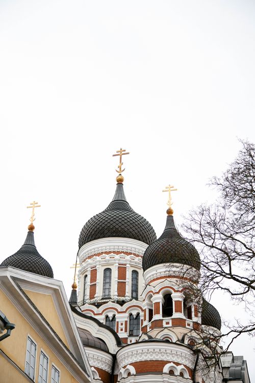 Free Ornate orthodox cathedral domes against a bright sky, showcasing unique architectural details. Stock Photo