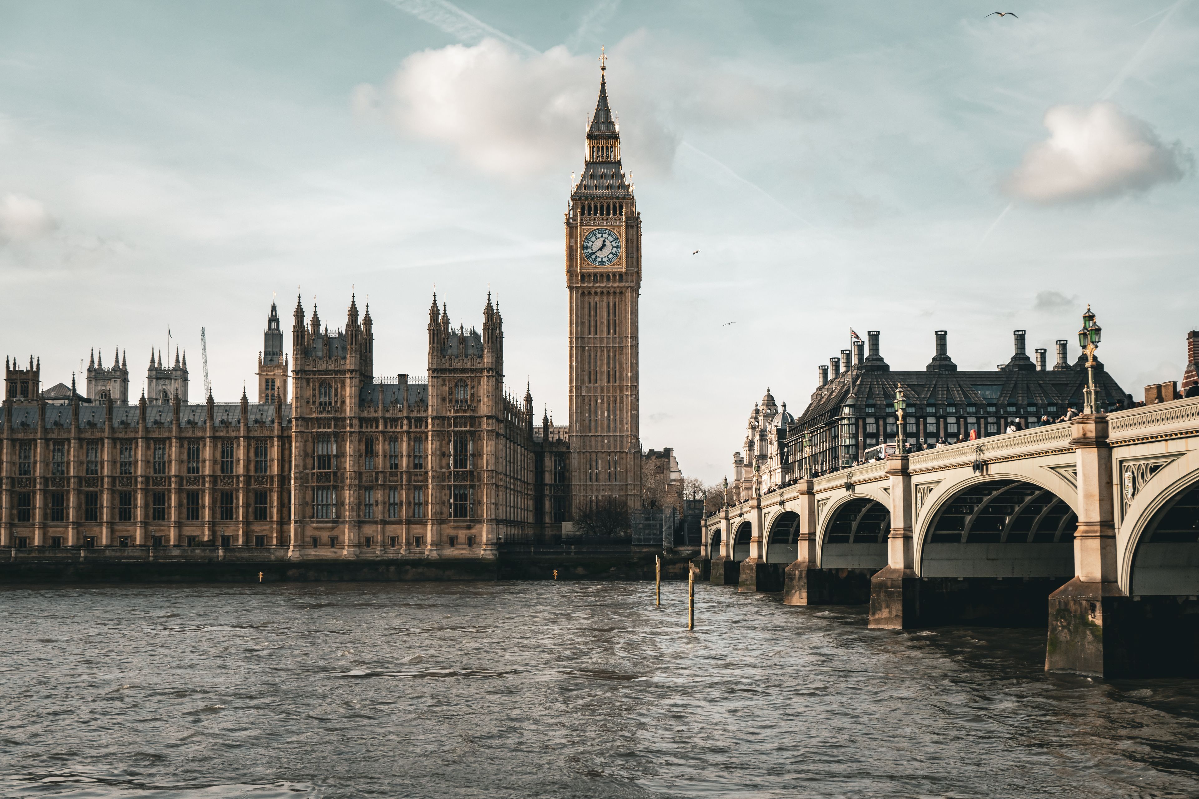 Chauffeur Service in Westminster — luxury chauffeur travel