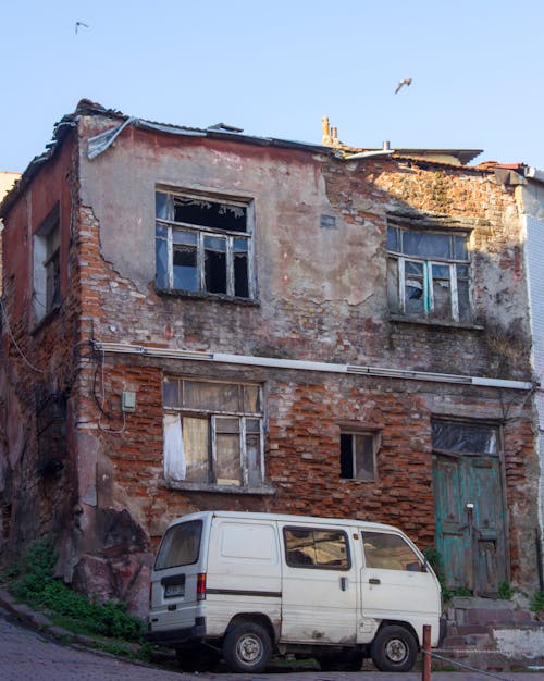 Fotobanka s bezplatnými fotkami na tému budova, dodávka, dom