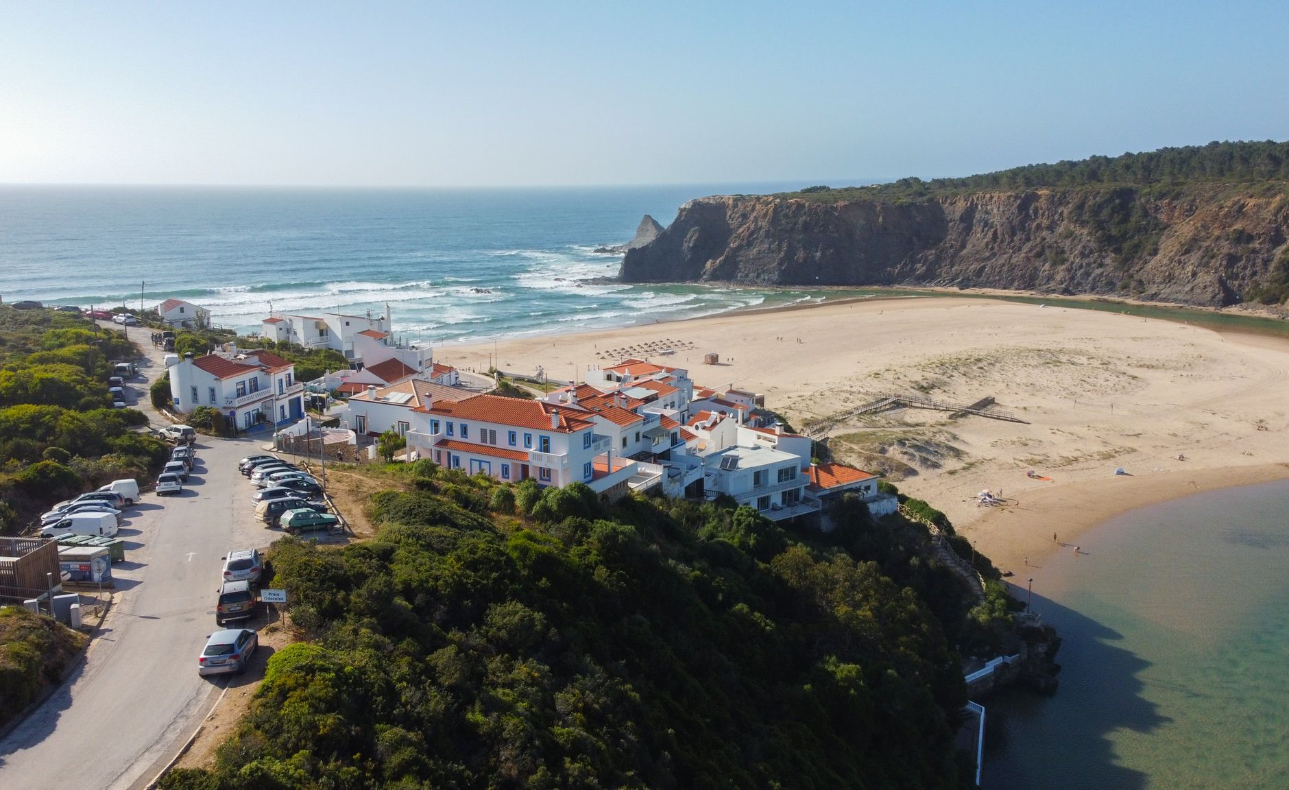 Bergdorf, Flussstrand und Bergaromen: Entdecken Sie dieses Reiseziel 2 Stunden von Coimbra entfernt