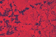 这款红黑抽象纹理充满活力，设计粗糙而富有艺术感