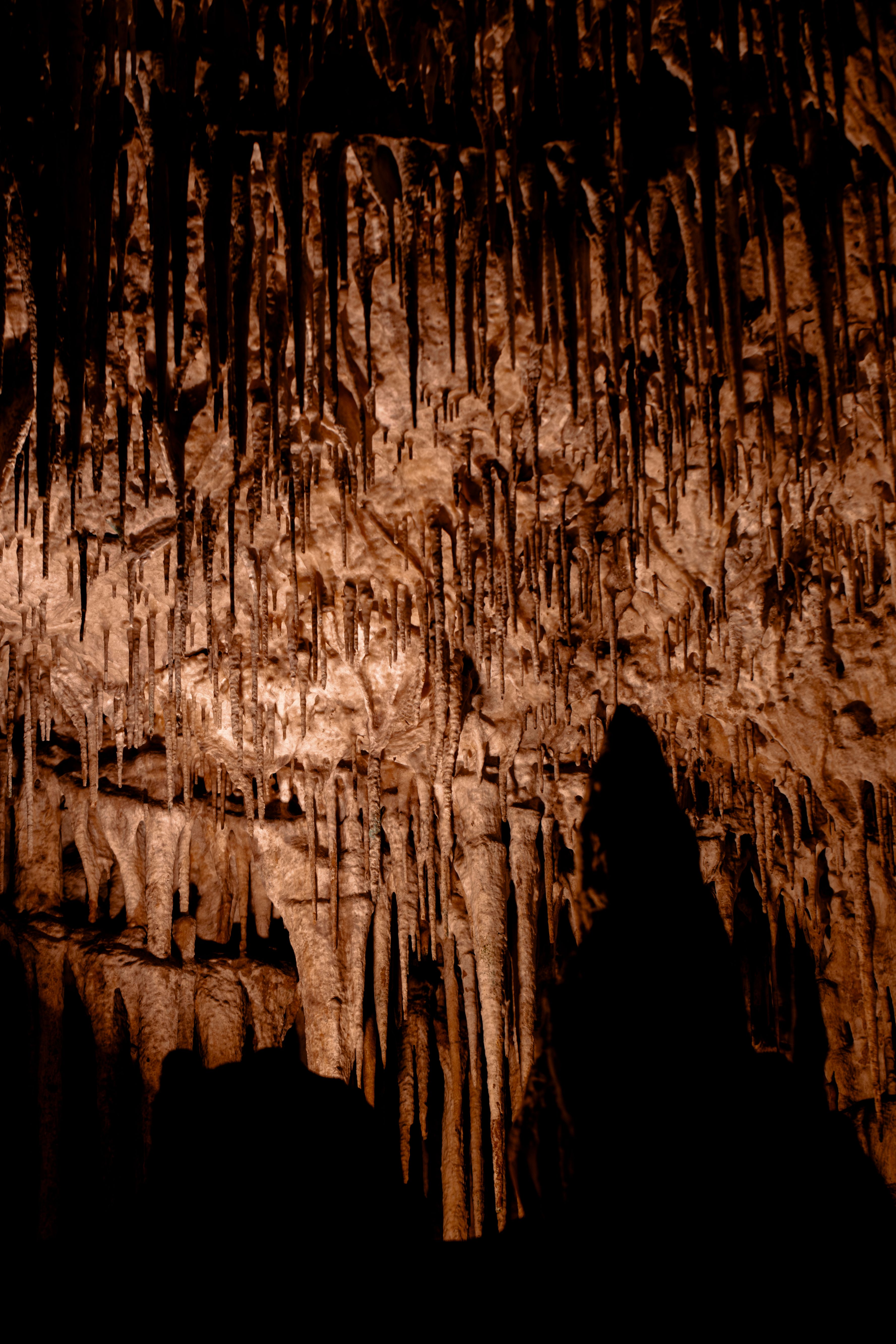 Rocks in a Cave · Free Stock Photo