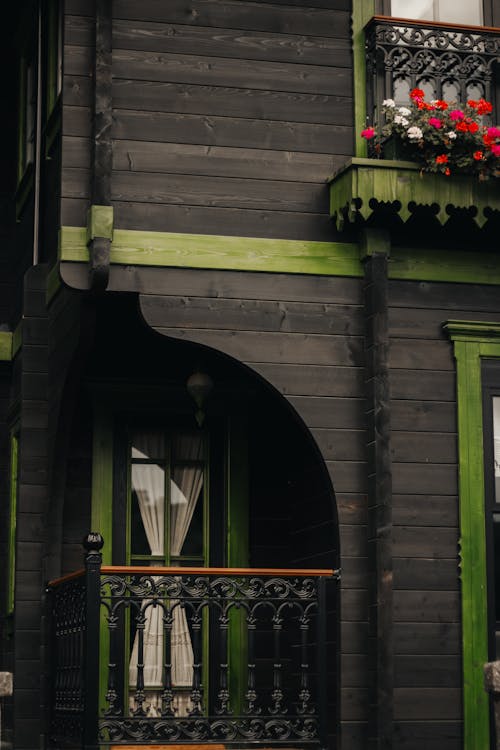 balkon, balkonlar, bina içeren Ücretsiz stok fotoğraf