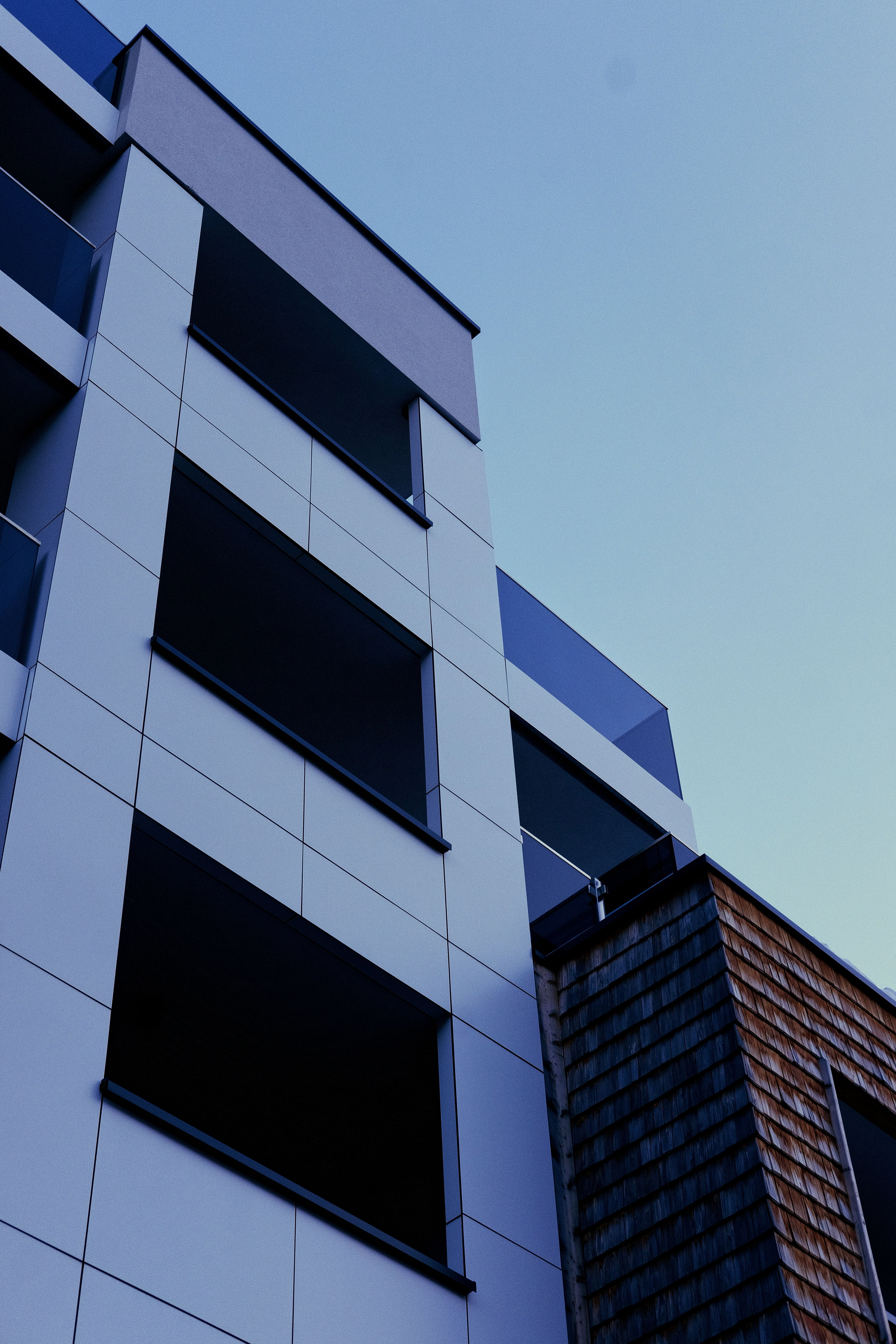 Facade of a Modern City Building · Free Stock Photo