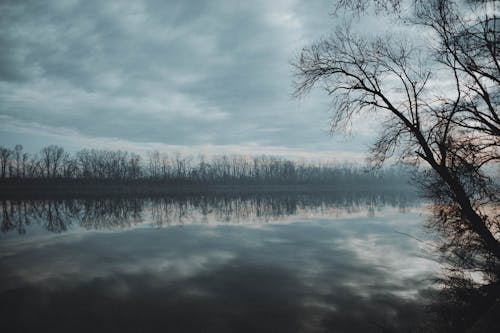 Бесплатное стоковое фото с вода, голубое озеро, небо