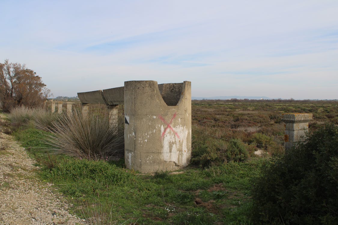 antigua canalización de agua - fotografía 4