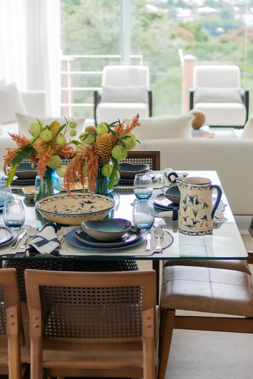 Set Glass Table in the Living Room