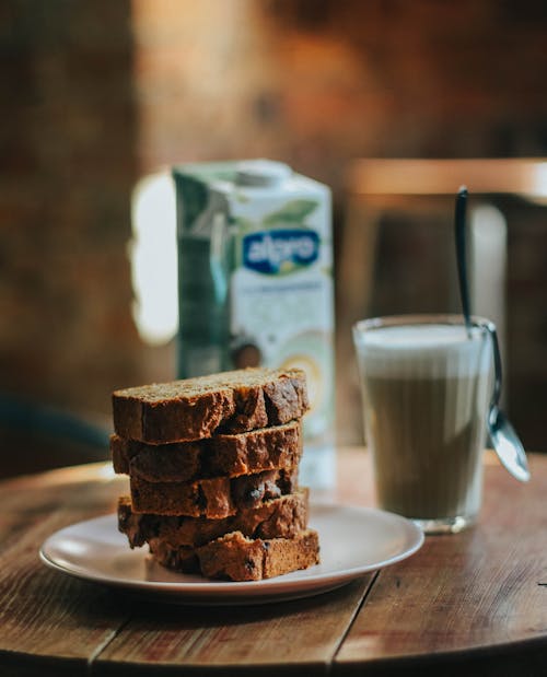 Free Sliced Bread on Saucer Stock Photo