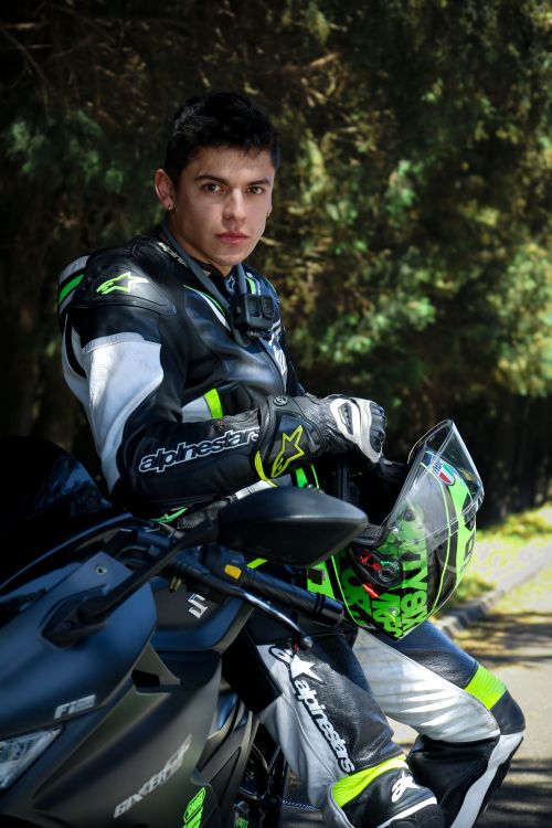 Motorcycle Racer Man Man in Leather Motorcycle Racing Suit · Free Stock Photo