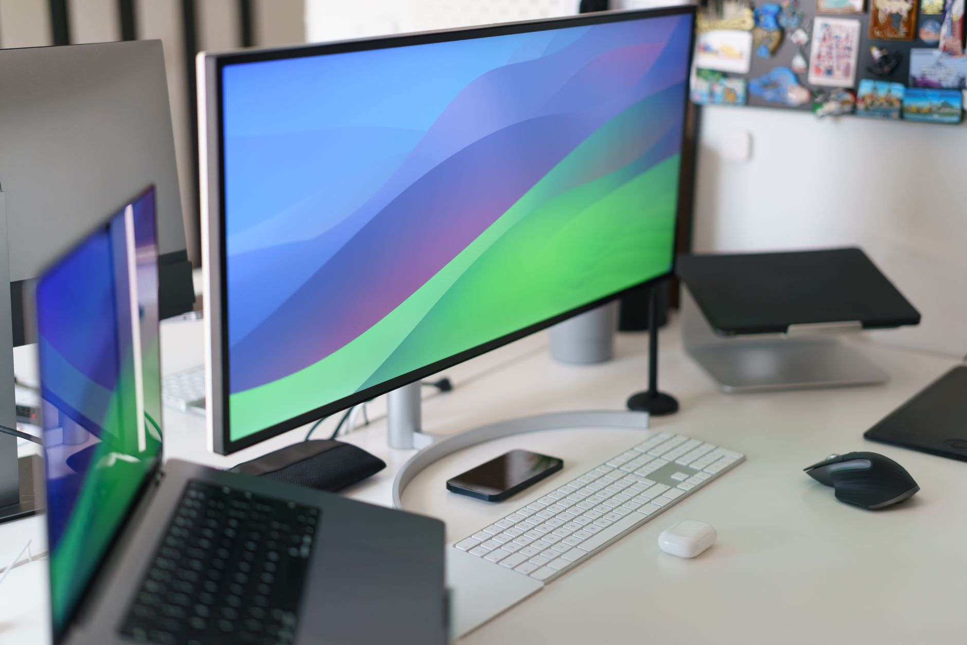 Best Monitors for Graphic Design (2026)