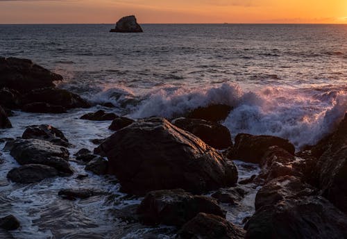 Základová fotografie zdarma na téma havárii vlny, horizont, kameny