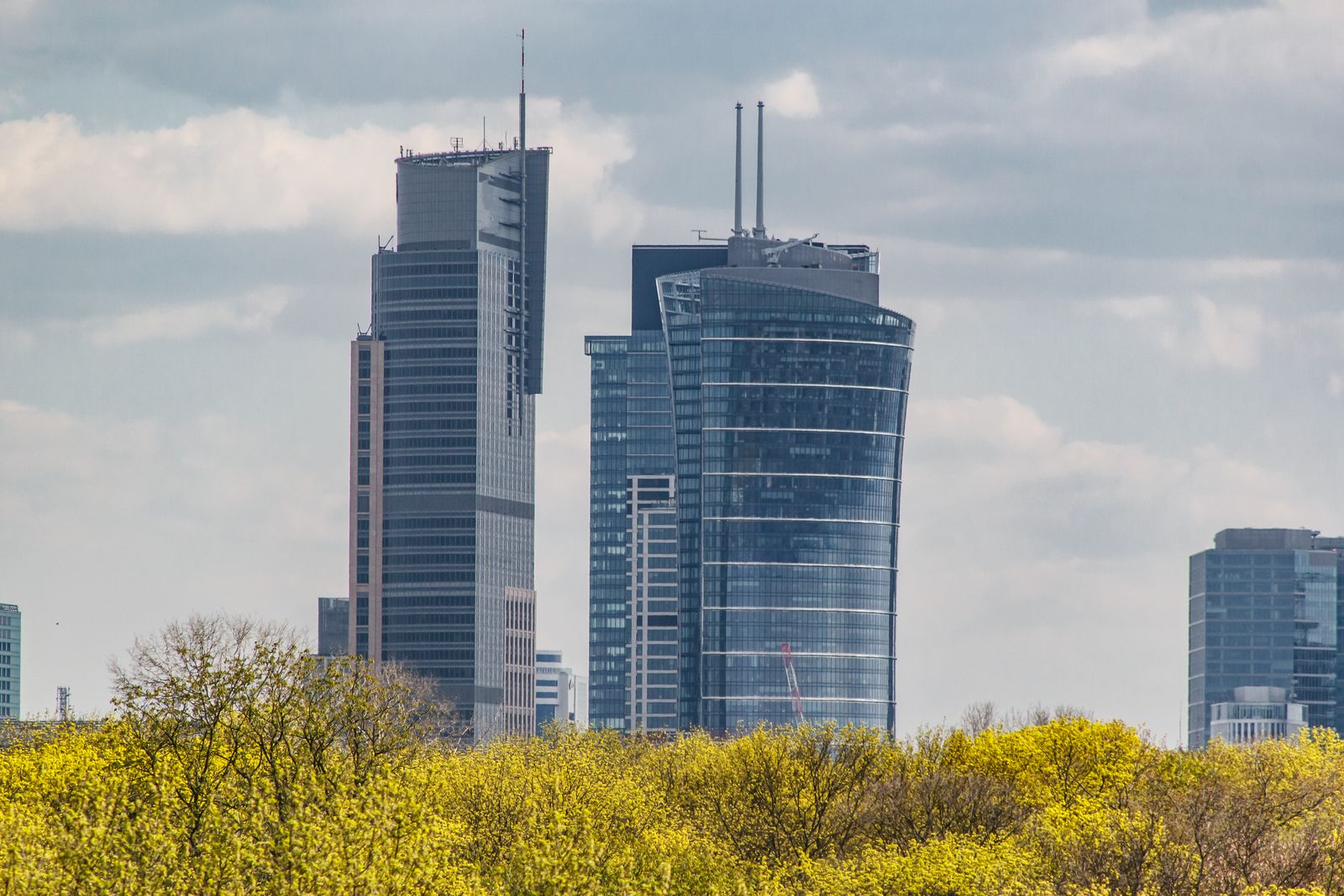 Cazare în Varșovia: turnurile de birouri din Wola