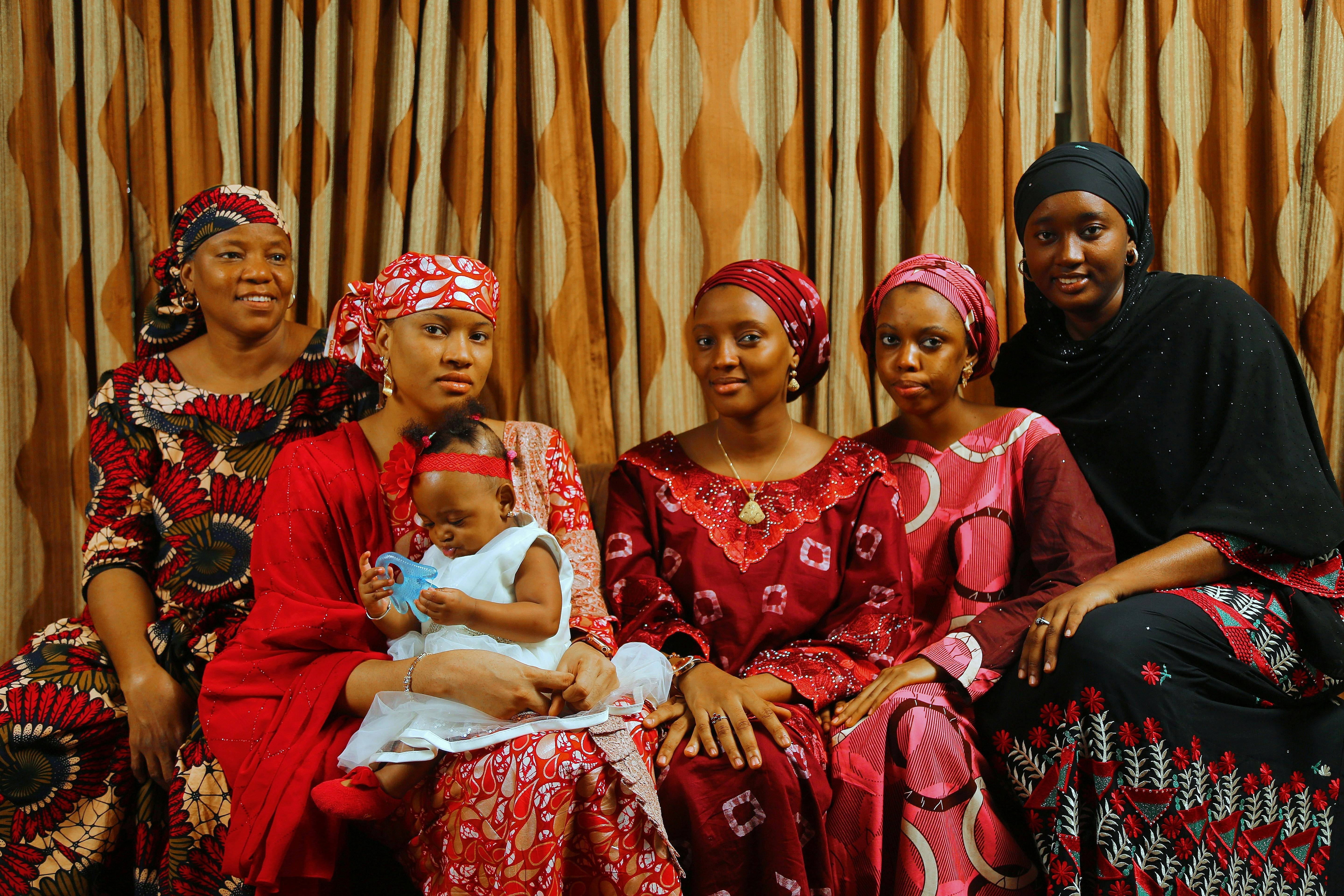 National Women’s Health and Maternal Mental Health Month 📱 — Photo by Muhammad-Taha Ibrahim on Pexels