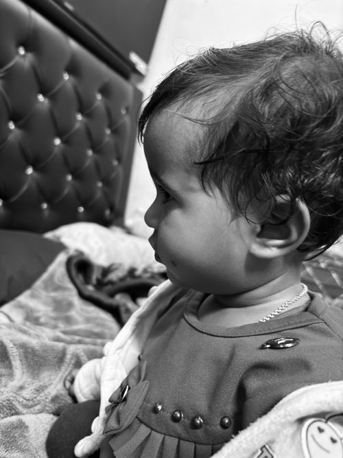 Free Little baby girl  Stock Photo