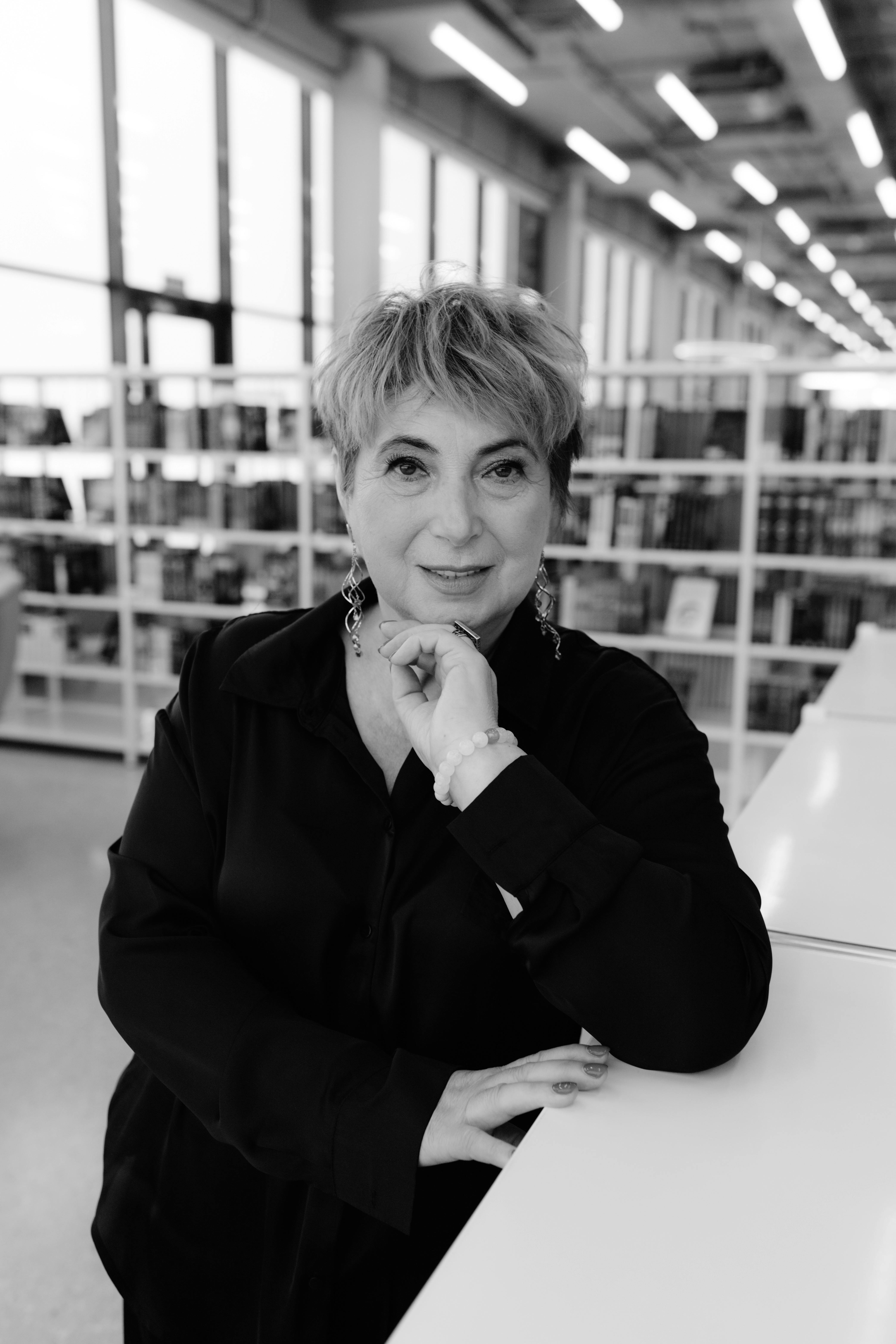 Autoarea suedeză premiată Linnea Axelsson dezvăluie suferința poporului Sami.