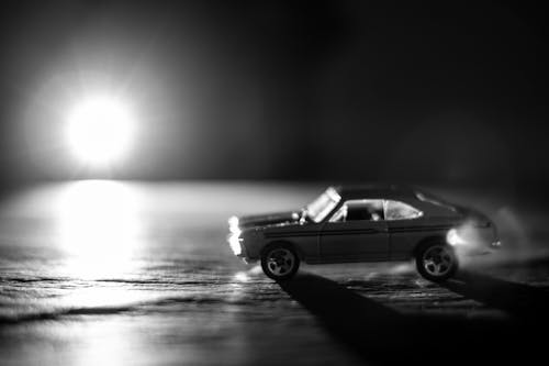 Grijswaardenfoto Van Coupe Diecast