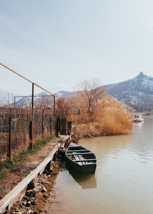 Immagine gratuita di barca, fiume, in legno