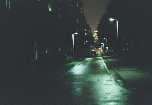 Darmowe zdjęcie z galerii z aleja, ciemny, miasta