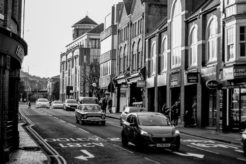 Fotos de stock gratuitas de blanco y negro, calle, calles de la ciudad