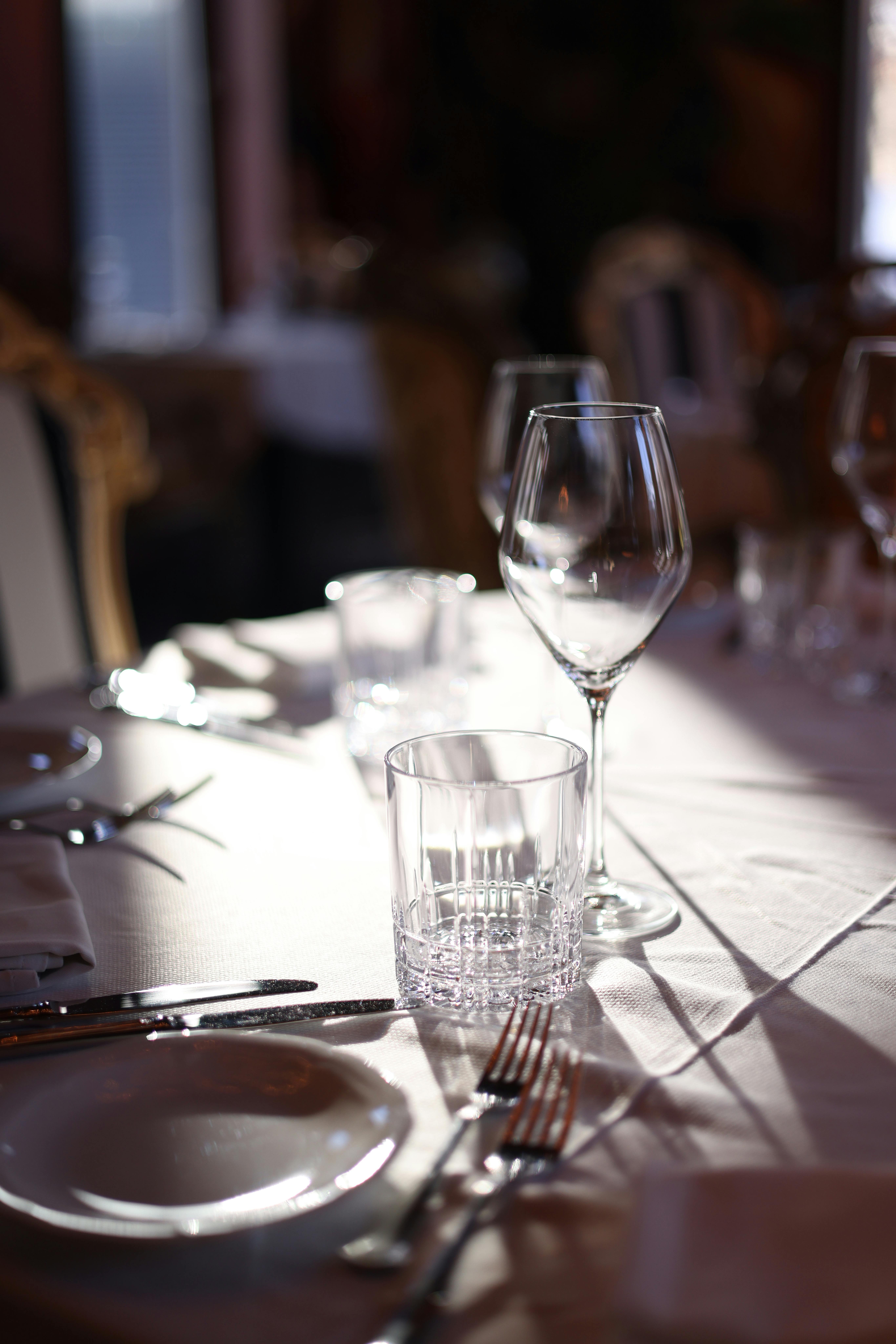 Table Setting in Sunlight · Free Stock Photo