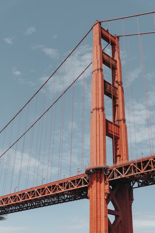 Foto stok gratis awan, bidikan sudut sempit, jembatan Golden Gate