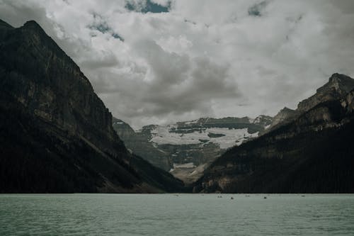 Бесплатное стоковое фото с lake louise, Альберта, горный хребет