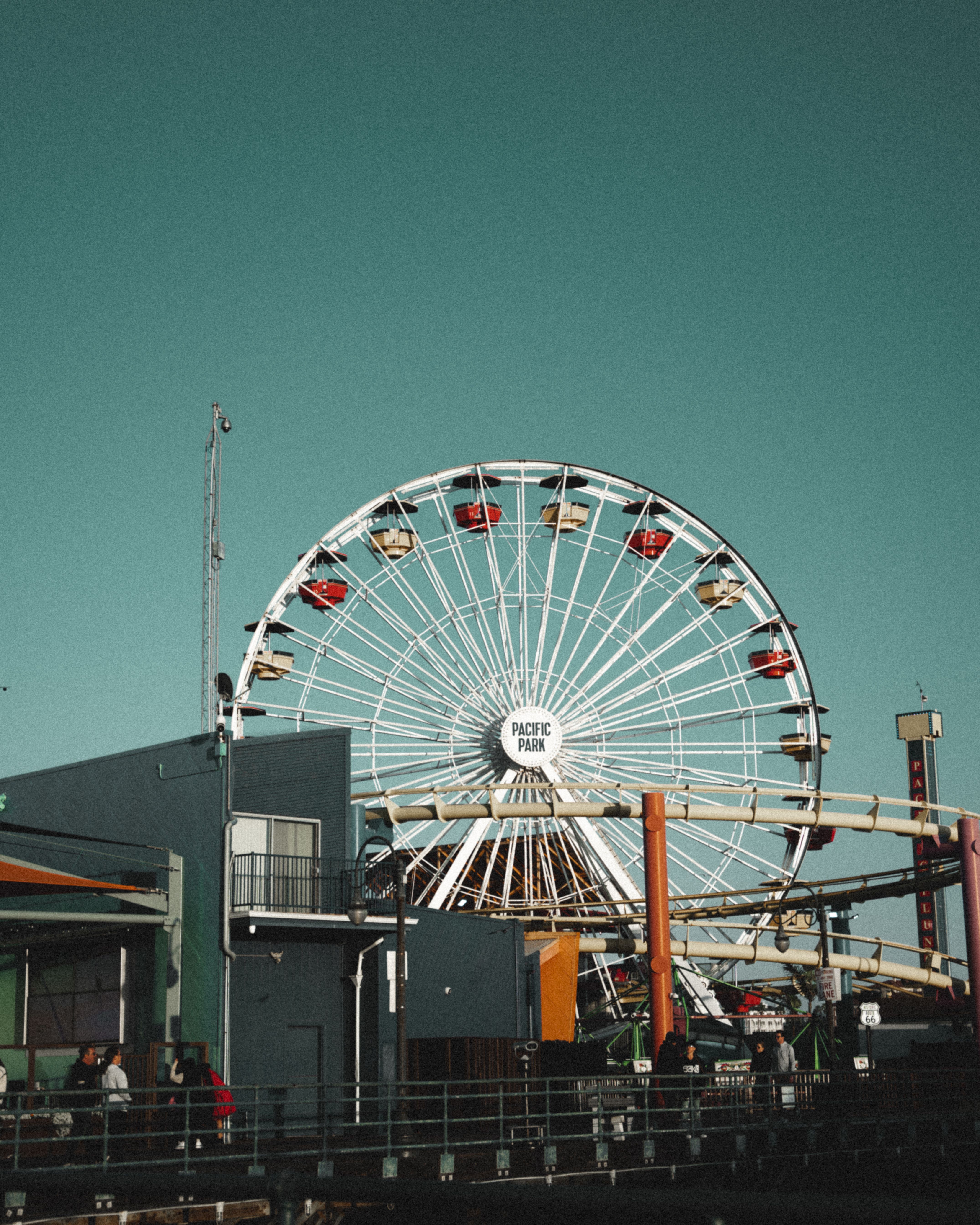 Ferris Wheel in Funfair · Free Stock Photo