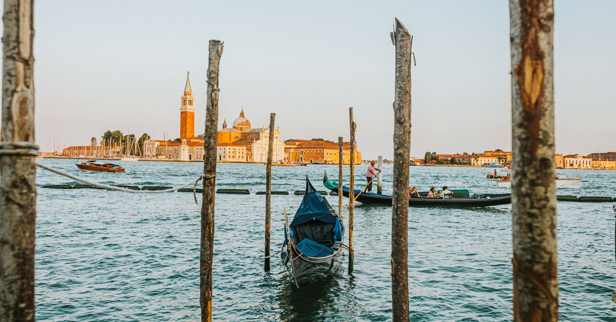 Autopsy Ordered for Two Boaters Who Died in Venice Lagoon Incident